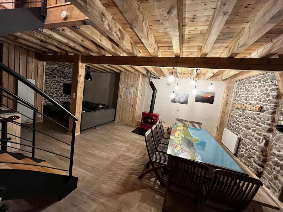 La Grange De La Gratade Villa Rochefort-Montagne Eksteriør bilde