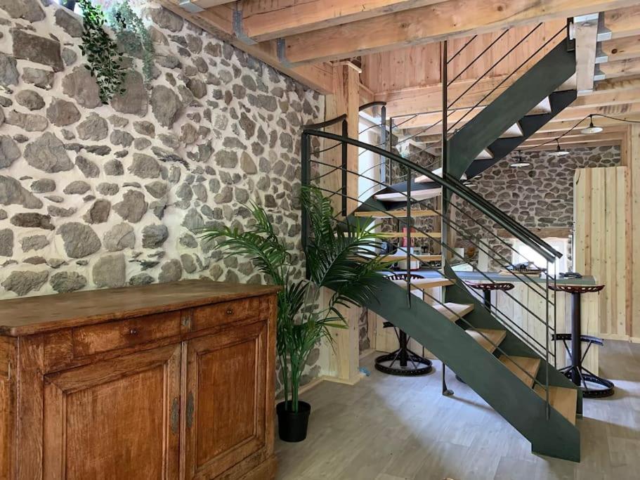 La Grange De La Gratade Villa Rochefort-Montagne Eksteriør bilde