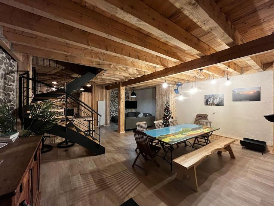 La Grange De La Gratade Villa Rochefort-Montagne Eksteriør bilde