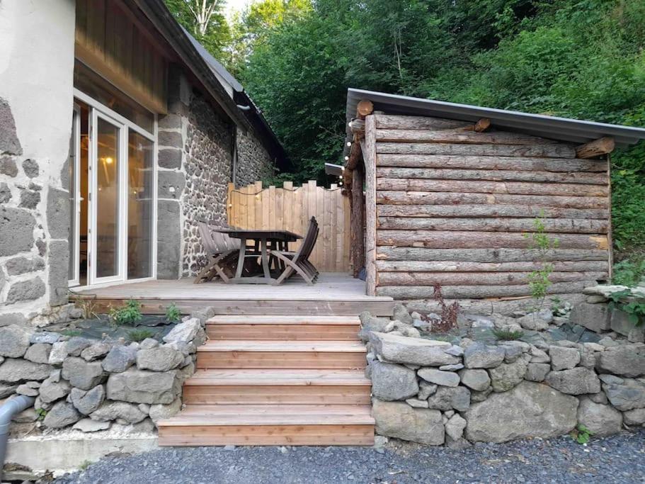 La Grange De La Gratade Villa Rochefort-Montagne Eksteriør bilde